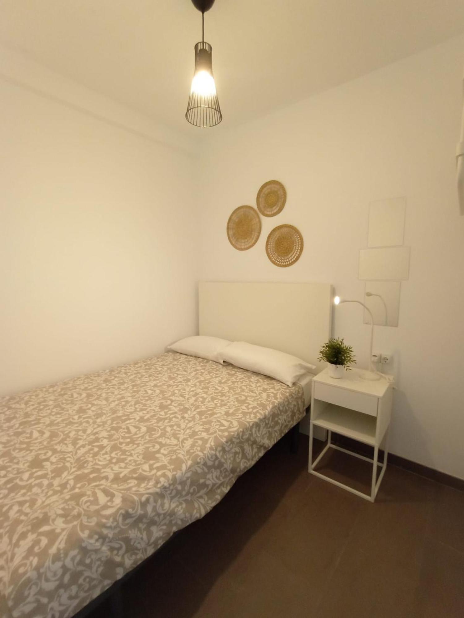 Plaza Universitat Private Rooms Barcellona Esterno foto