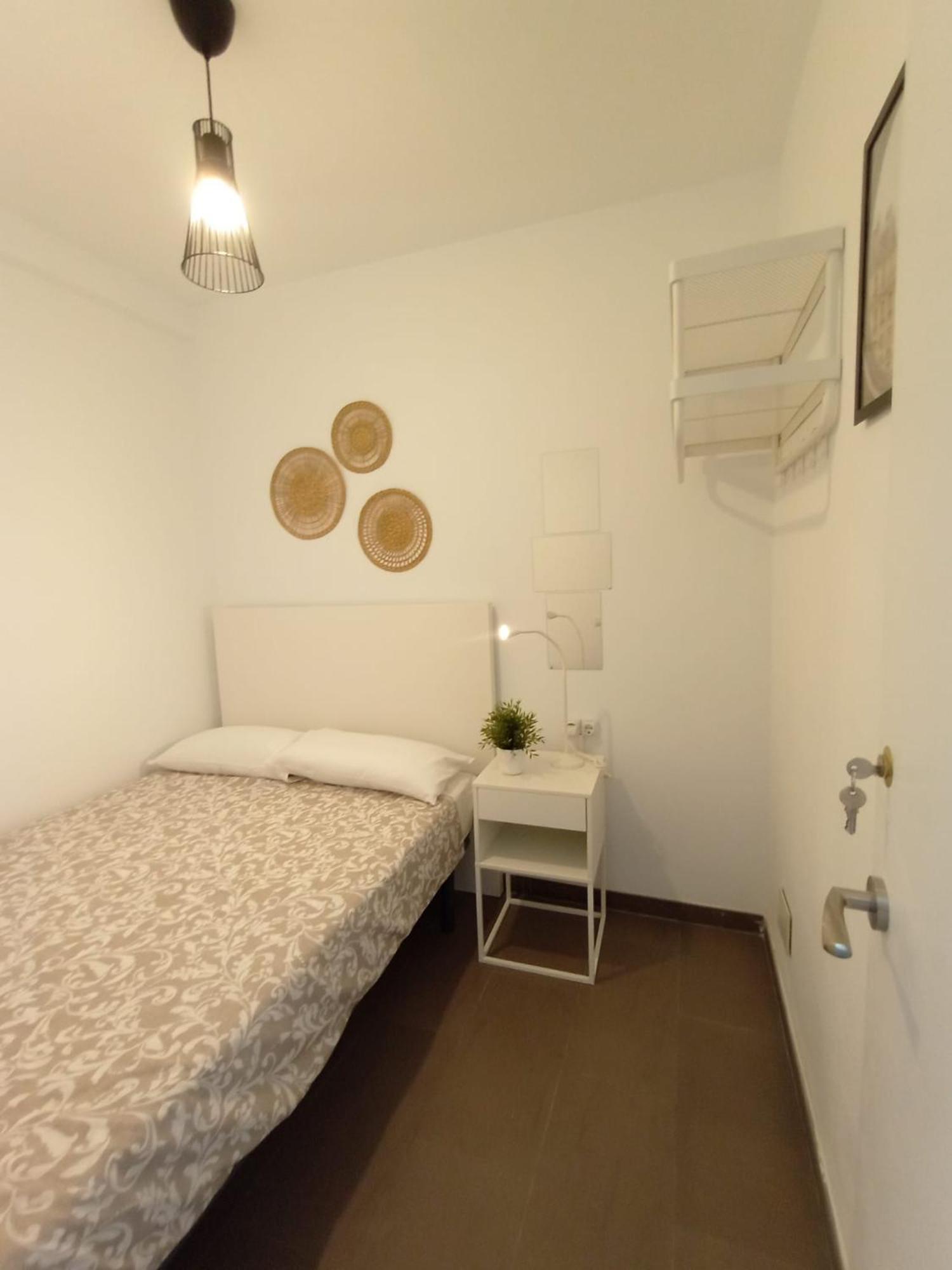 Plaza Universitat Private Rooms Barcellona Esterno foto